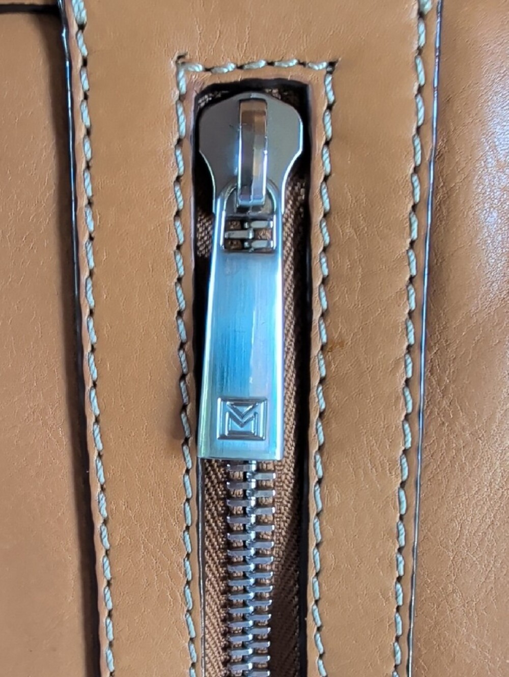 Vintage MICHAEL Michael Kors Tan Leather Tote with Front Zips & Dustbag - Picture 2 of 13